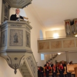 Die Predigt hält Pfarrer Torsten Amling