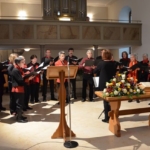 der Chor con fuoco singt.